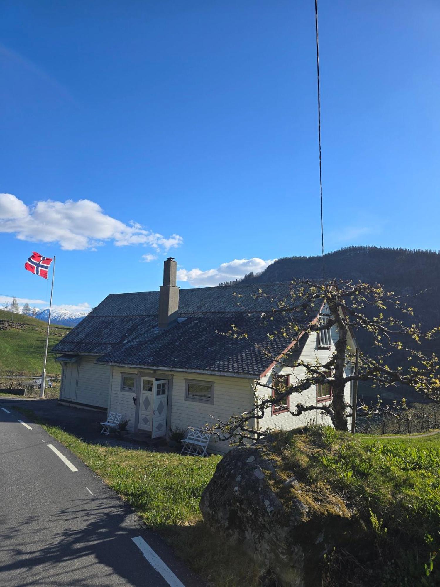 Casa Grend Hotel Kvam  Exterior photo